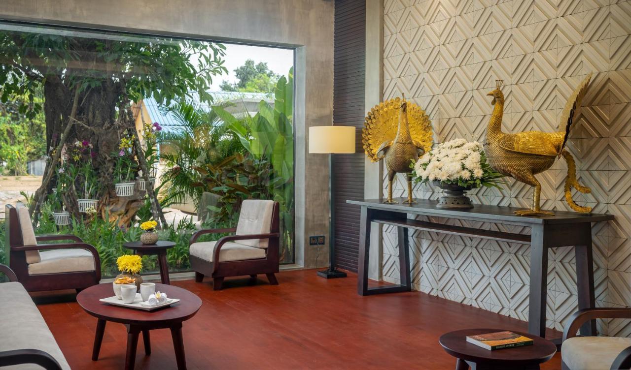 Eightfold Urban Resort Сиемрип Экстерьер фото The lobby of the hotel